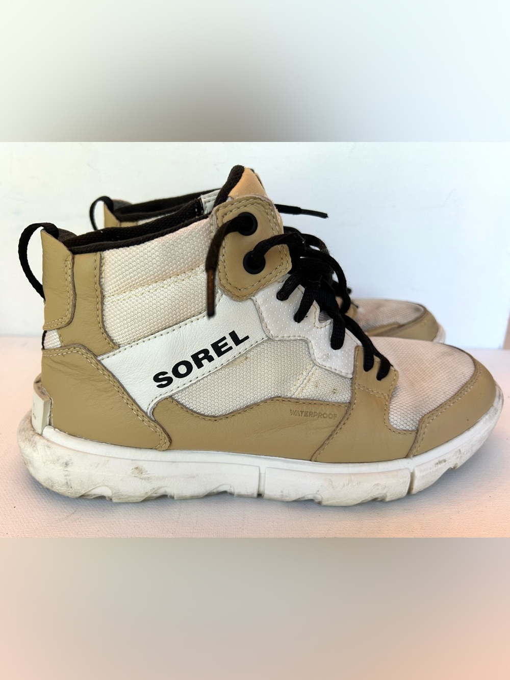 Sorel Explorer boot bundle - Picture 9 of 15